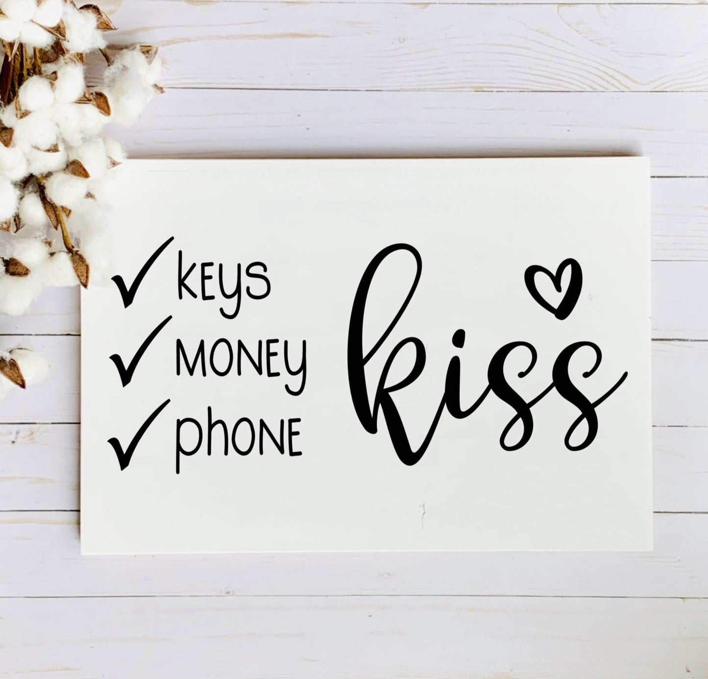 Keys, Money, Phone, Kiss SPC0114